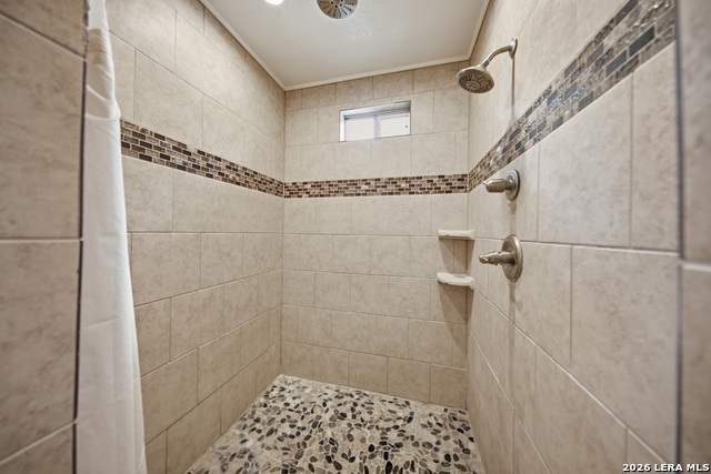 221 E French Pl Property Photo 25
