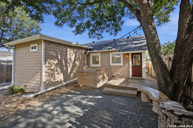 221 E French Pl Property Photo 28