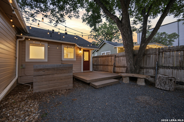221 E French Pl Property Photo 31