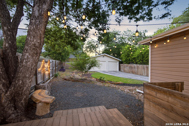 221 E French Pl Property Photo 32