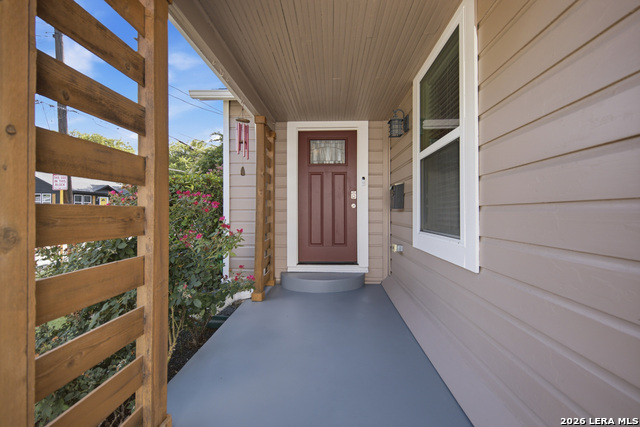 221 E French Pl Property Photo 36
