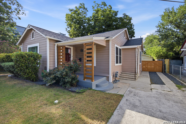221 E French Pl Property Photo 37
