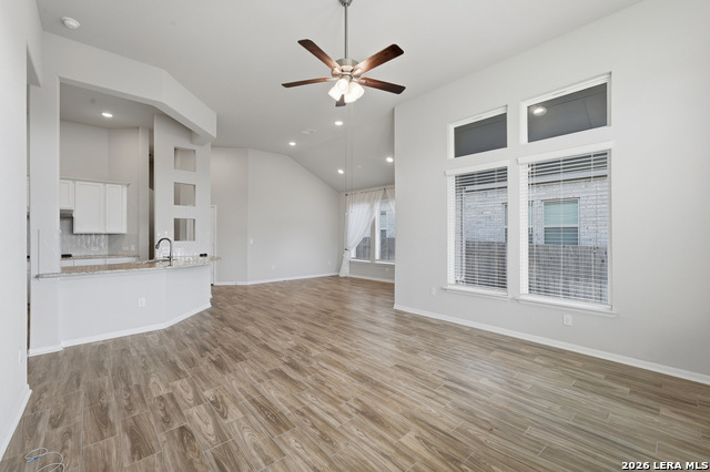 369 Durian Loop Property Photo 16