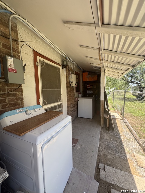 563 La Paloma Dr Property Photo 6