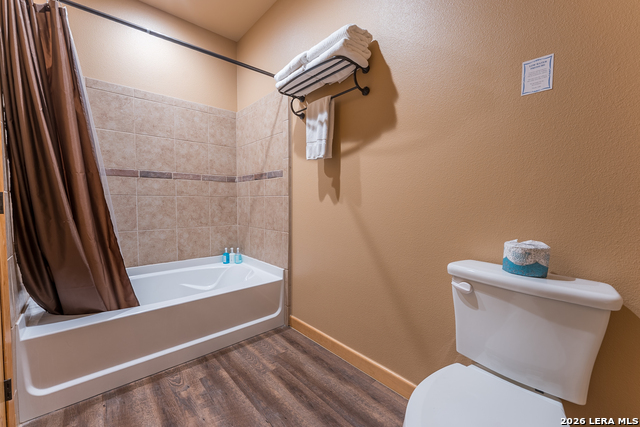 1554 Gruene Rd Property Photo 14