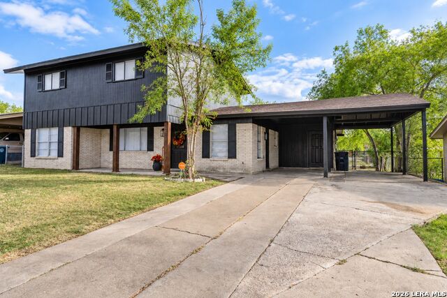 2324 Lorilee Dr Property Photo 2