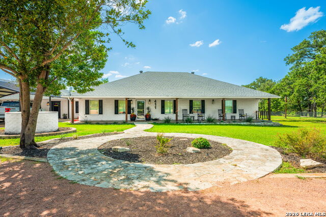 411 Emerald Loop Property Photo 3