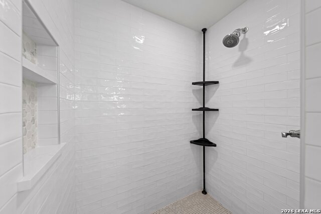 411 Emerald Loop Property Photo 11