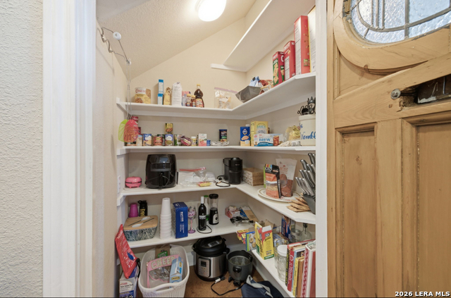 301 Mountain Spring Property Photo 14