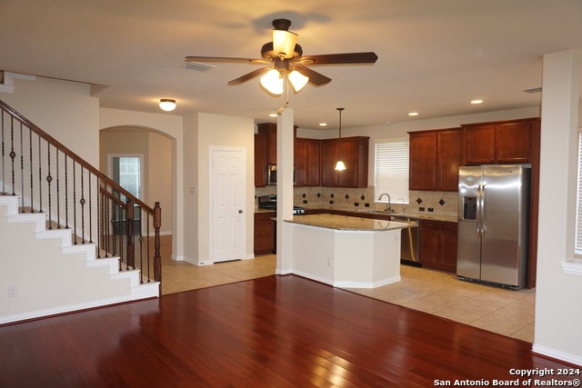 2114 Baltic Stream Property Photo 8