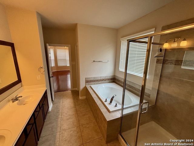2114 Baltic Stream Property Photo 22