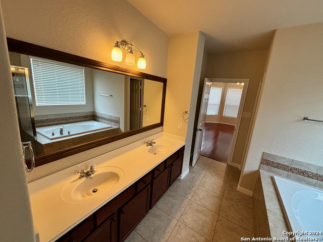 2114 Baltic Stream Property Photo 23