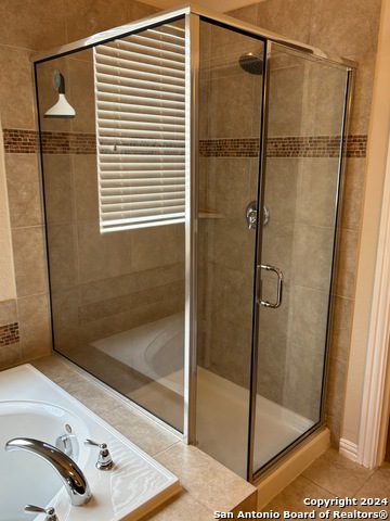2114 Baltic Stream Property Photo 26
