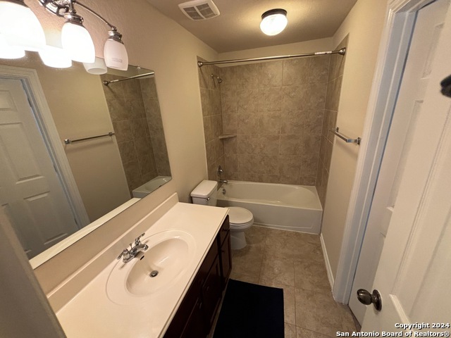 2114 Baltic Stream Property Photo 38