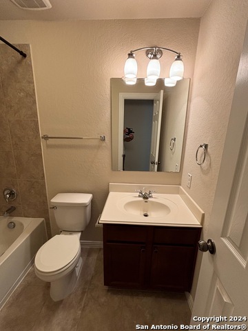 2114 Baltic Stream Property Photo 39