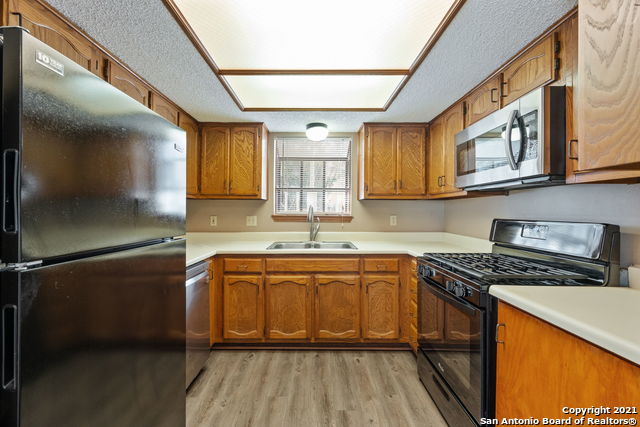 6406 Brook Cv Property Photo 10