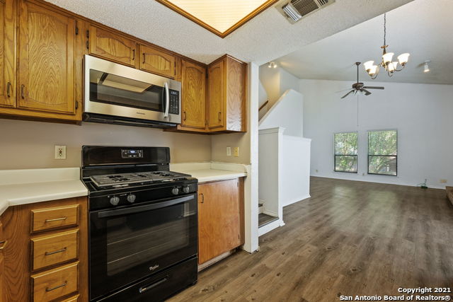 6406 Brook Cv Property Photo 11