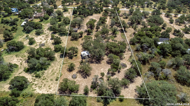 727 Eagle Creek Dr Property Photo 3
