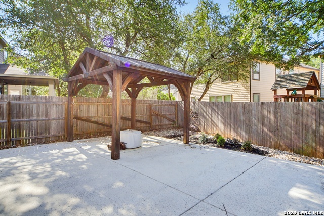 101 Cactus Flower Property Photo 21