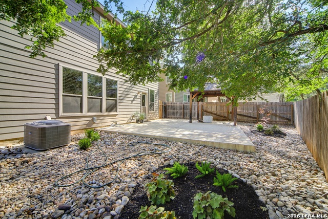 101 Cactus Flower Property Photo 24