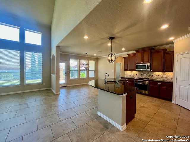 8630 Sierra Sky Property Photo 8