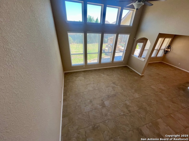 8630 Sierra Sky Property Photo 10