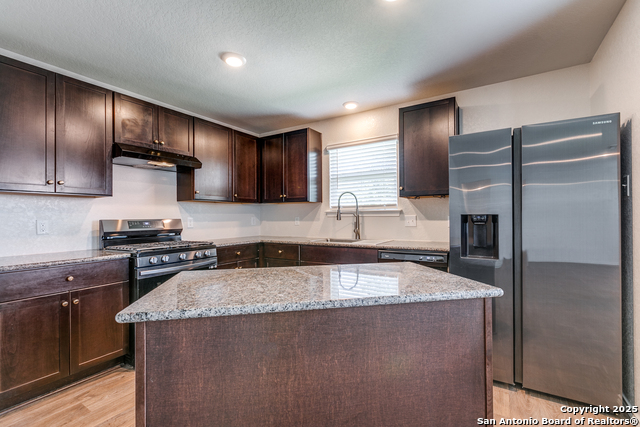 15547 Crimson Topaz Property Photo 4