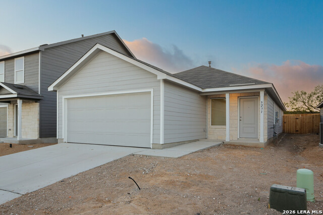 5231 Whirling Way Property Photo 2