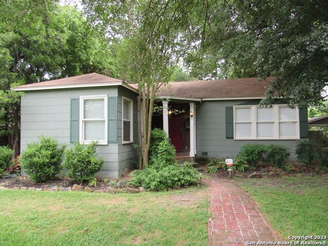 136 Harmon Dr Property Photo 2