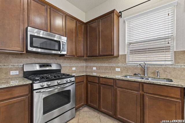 12114 Carson Cv Property Photo 8