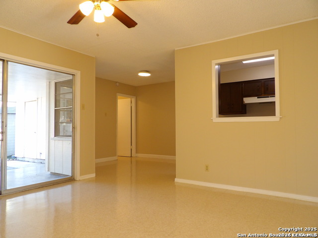 5637 Walzem Rd Property Photo 2