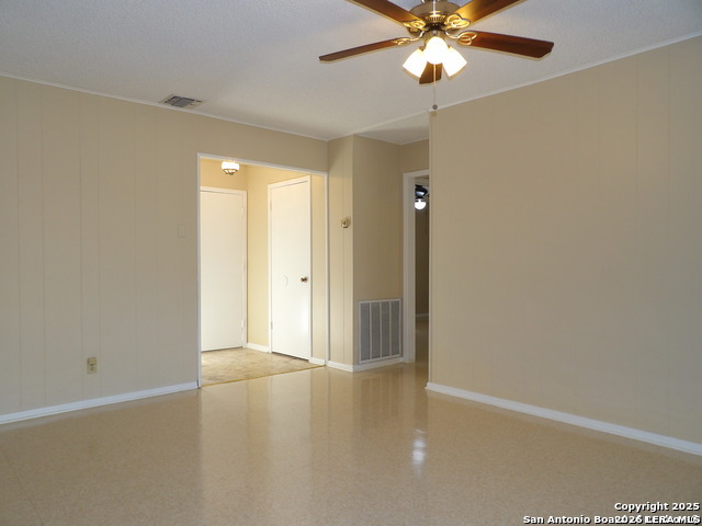 5637 Walzem Rd Property Photo 11