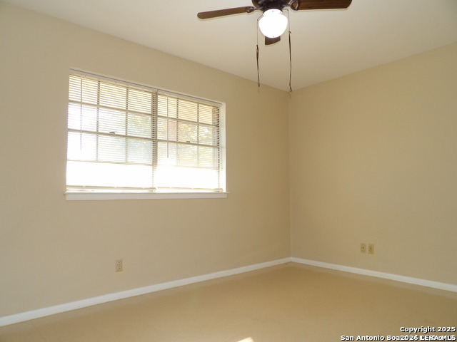 5637 Walzem Rd Property Photo 14