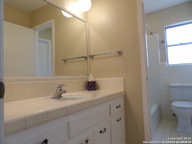 5637 Walzem Rd Property Photo 16