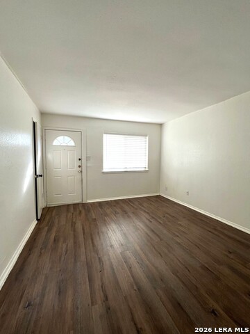 7115 Glen Ter Property Photo 4
