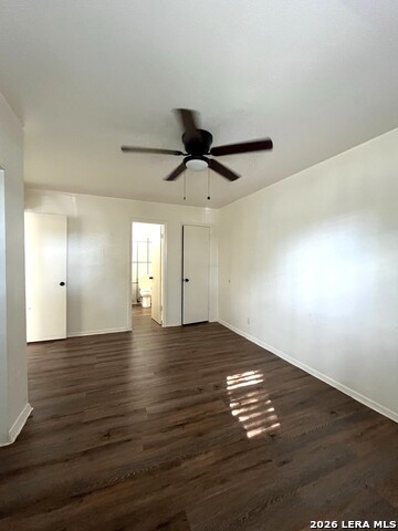 7115 Glen Ter Property Photo 8