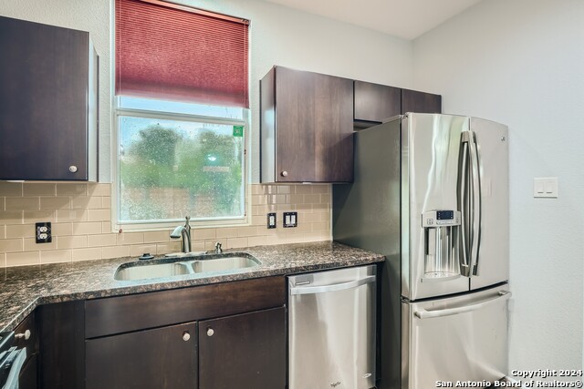 126 E Myrtle St Property Photo 10