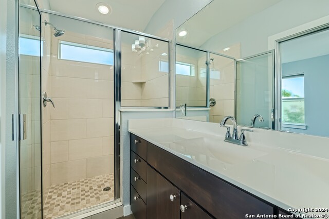126 E Myrtle St Property Photo 19