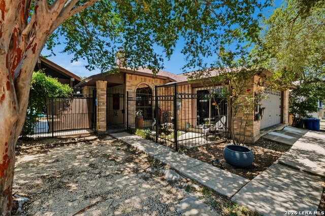 6406 Chimney Nest Property Photo 38