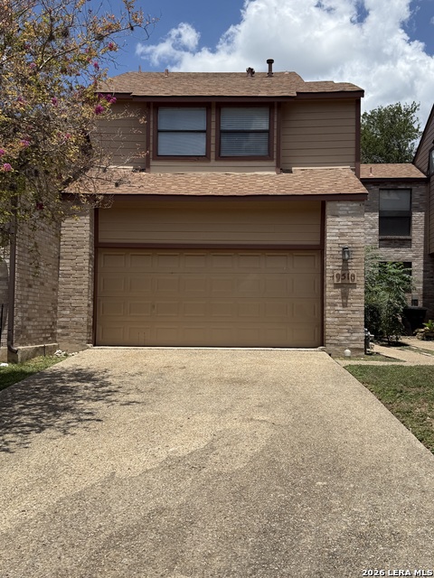 9510 Scots Gln Property Photo 1