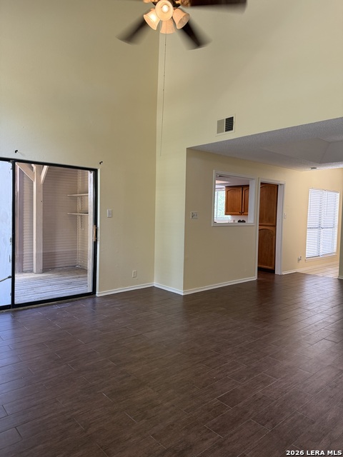 9510 Scots Gln Property Photo 4