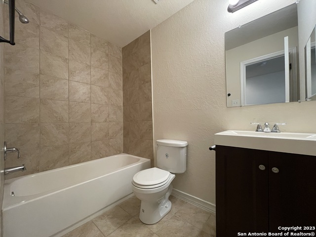 16828 Showdown Path Property Photo 10