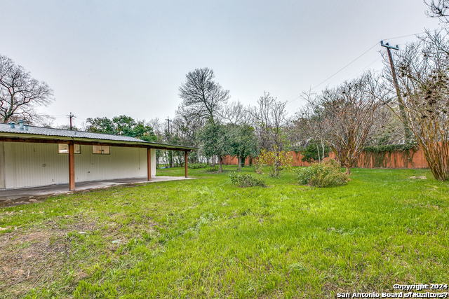 511 E Hathaway Dr Property Photo 20
