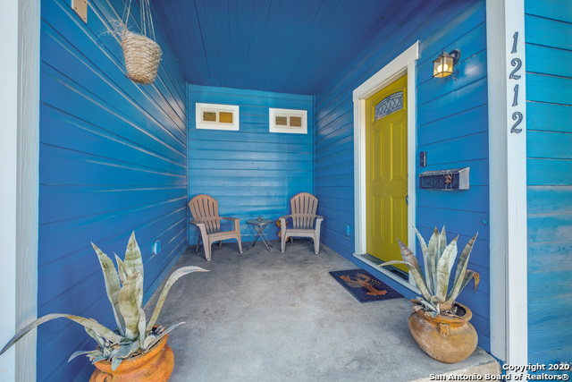 1212 Nolan St Property Photo 2