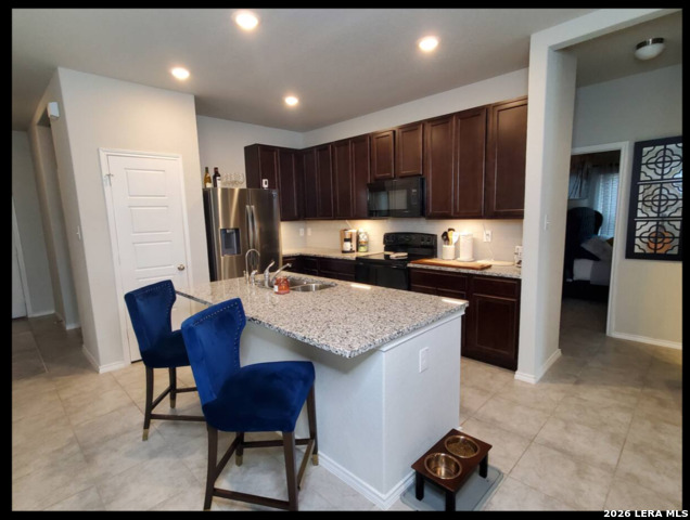 10522 Barbeque Bay Property Photo 5