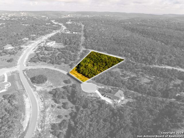 382 Cloudveil Property Photo 3