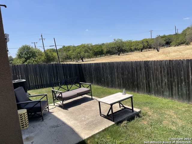 10523 Legacy Cv Property Photo 16