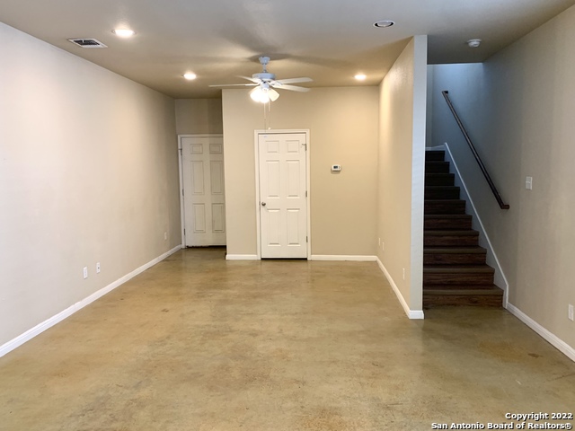 569 Advantage Property Photo 4