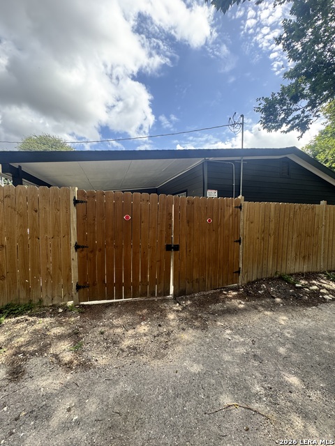 210 N San Jacinto Property Photo 17