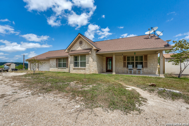 421 Armadillo Trail Dr E Property Photo 2
